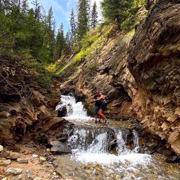 Meet your Posher, Christy - Picture 1 of 1